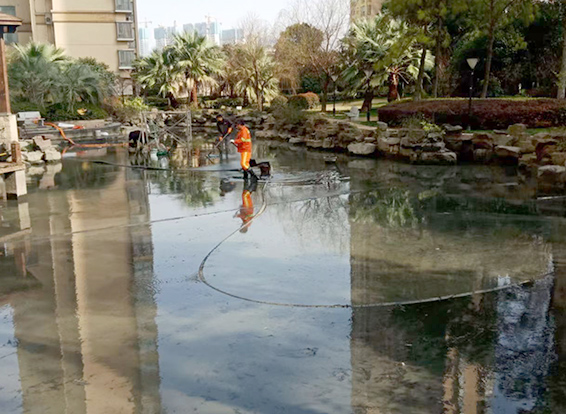 北票景观池淤泥清理